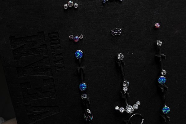 titanium piercing jewelry