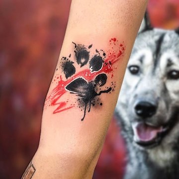 paw print tattoo