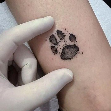 paw print tattoo